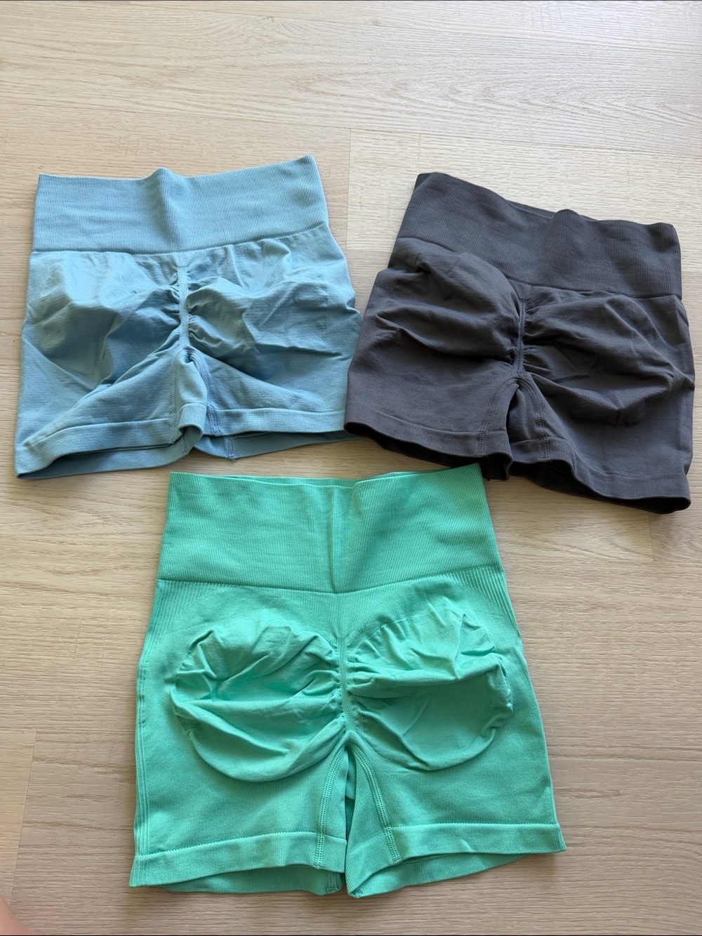 NWOT Set of 3 High-Waist 3” Seamless Active Biker Shorts with Ruched Back